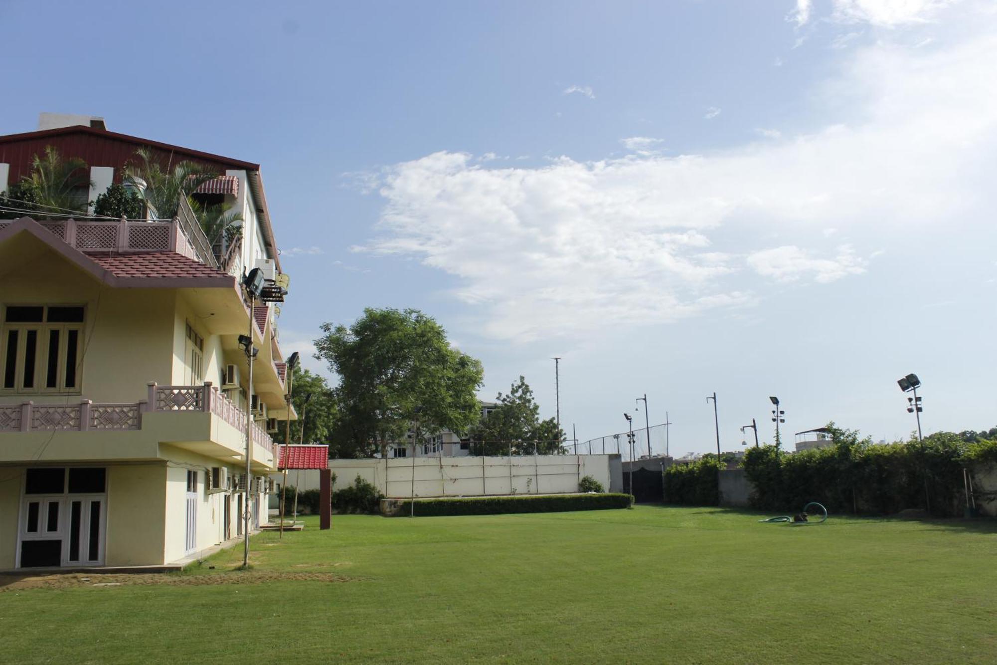 The Byke Grassfield Resort With Outdoor Pool, Shyam Nagar, Jaipur Ngoại thất bức ảnh