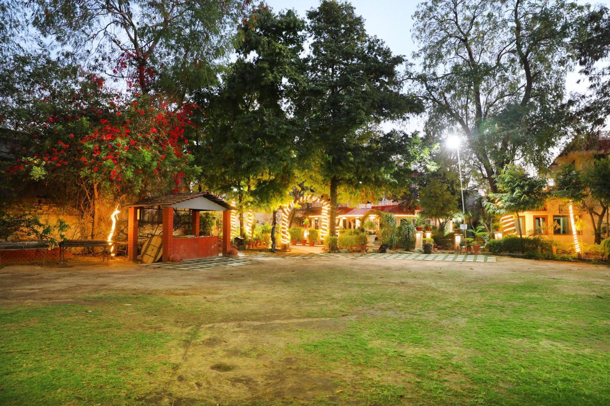 The Byke Grassfield Resort With Outdoor Pool, Shyam Nagar, Jaipur Ngoại thất bức ảnh